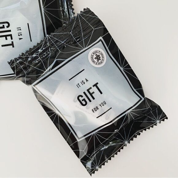 🌿Two Handcrafted Vanilla Mint S.O.S Lip butter sticks - Picture 7 of 8